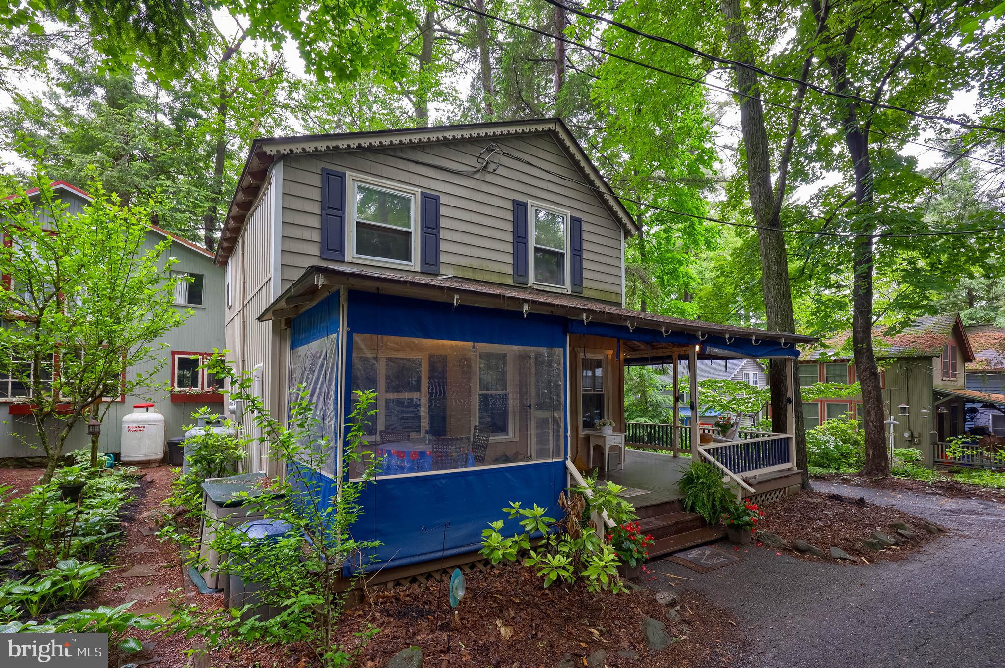 302 6TH STREET