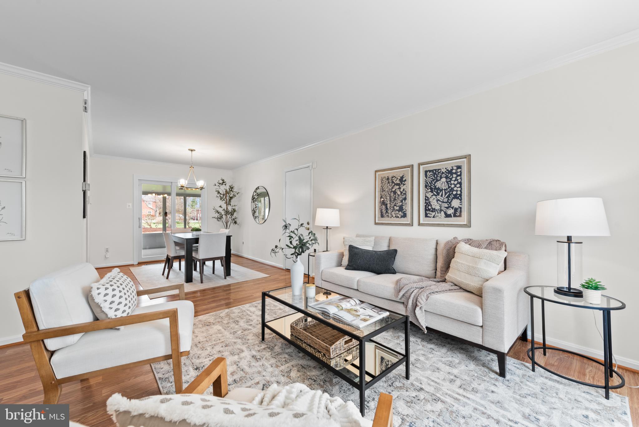 HUNTERS CREEK - Residential