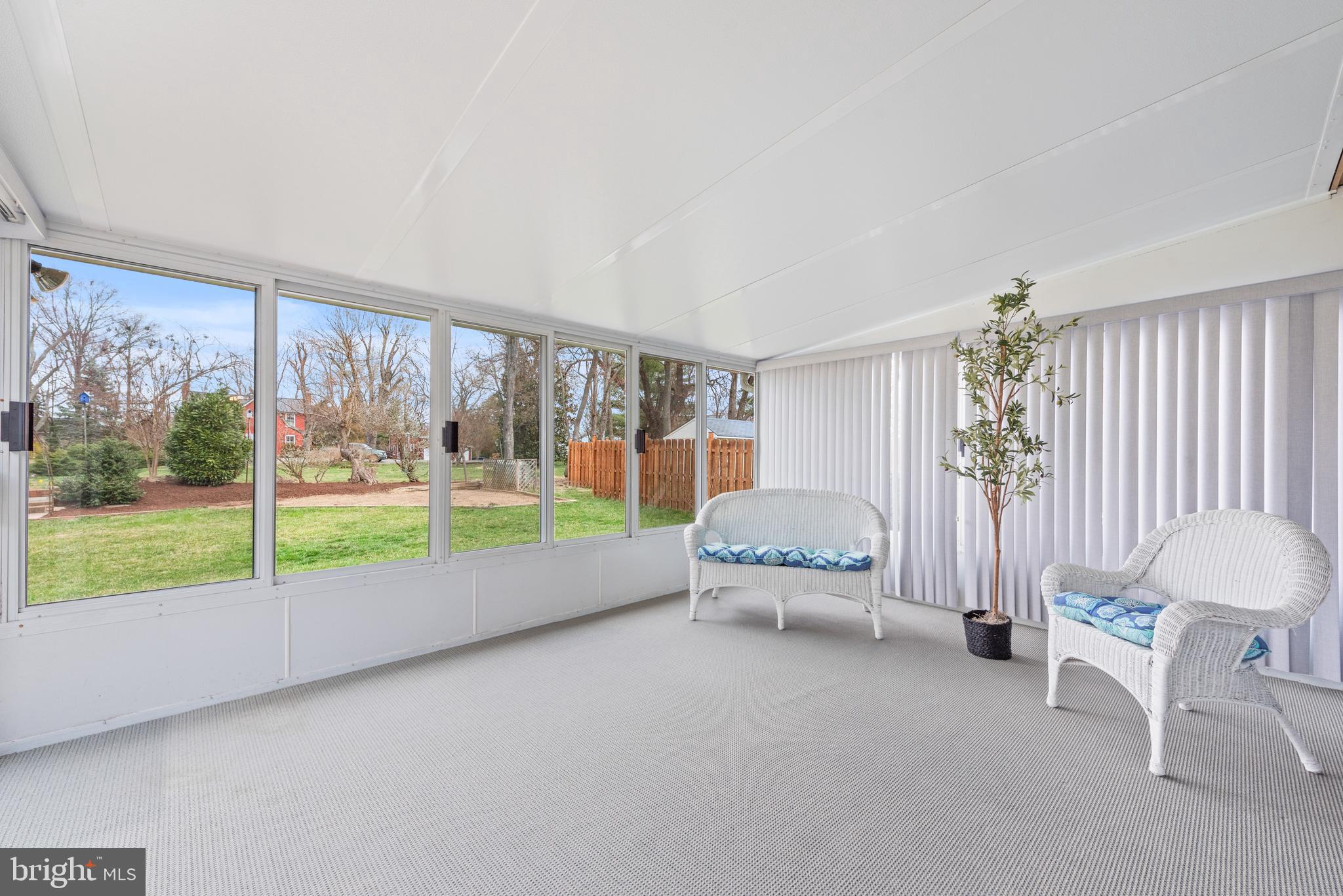 HUNTERS CREEK - Residential