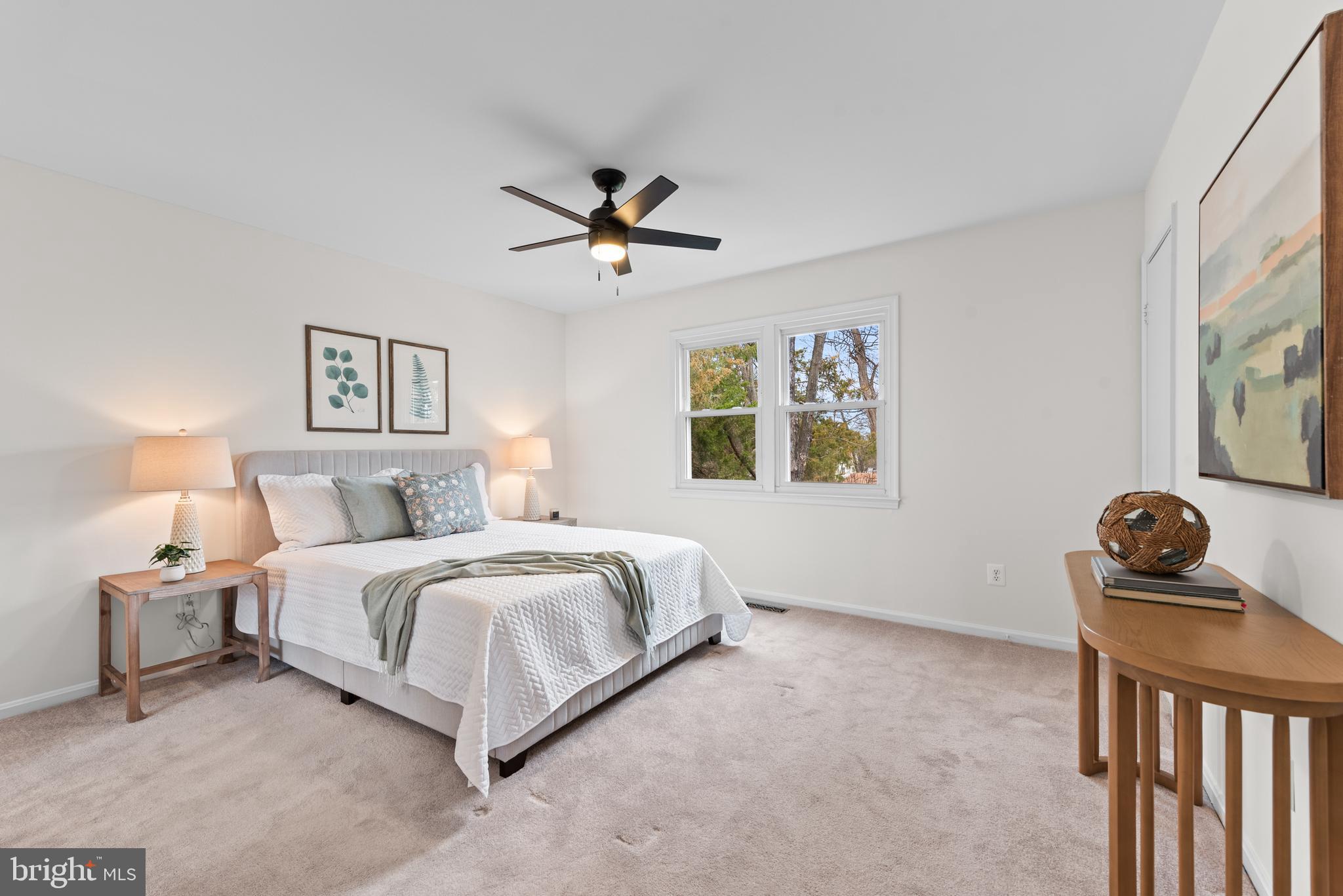 HUNTERS CREEK - Residential