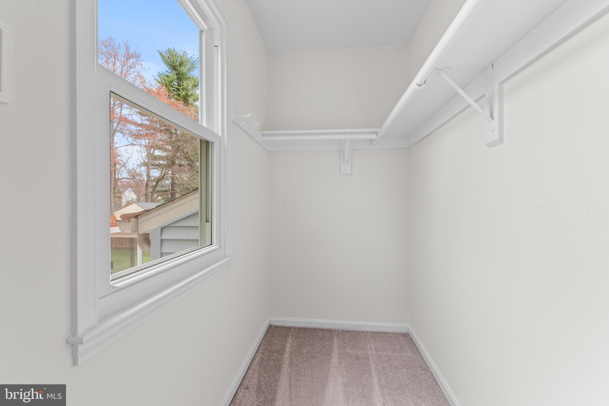 HUNTERS CREEK - Residential