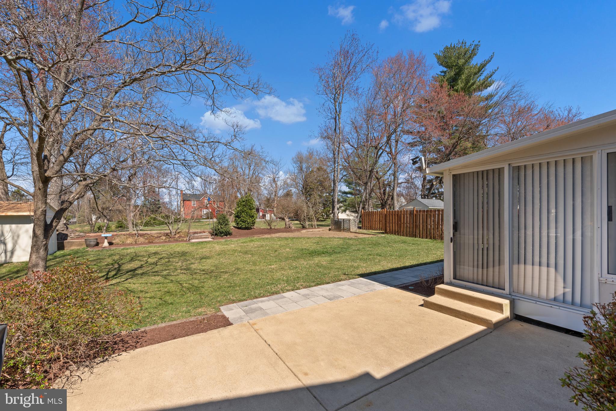 HUNTERS CREEK - Residential