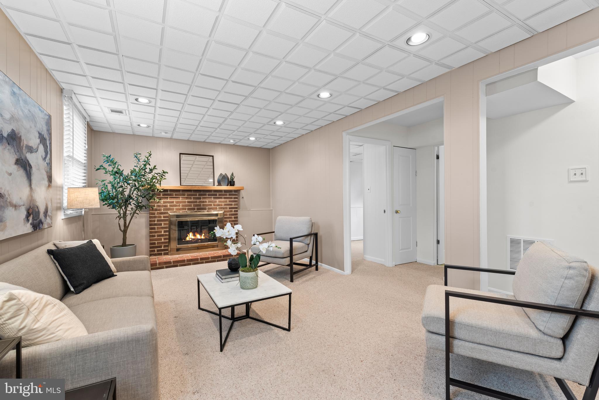 HUNTERS CREEK - Residential