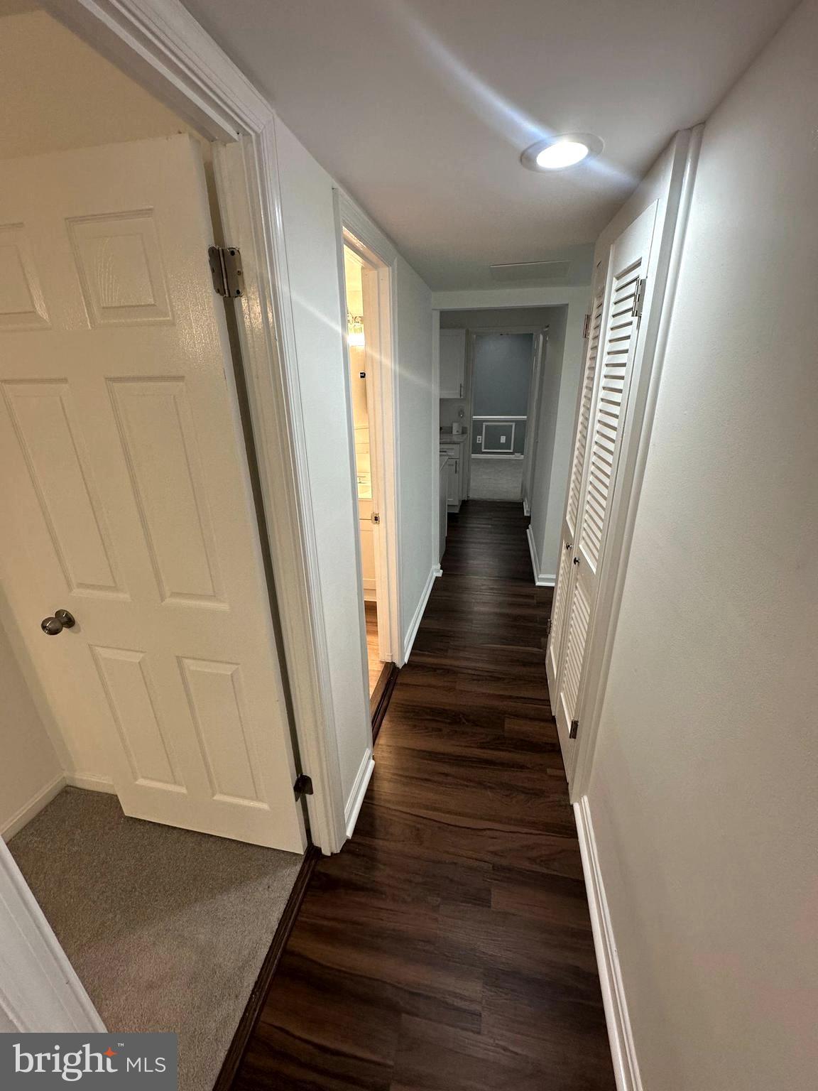 HUNTLEY SQUARE - Residential