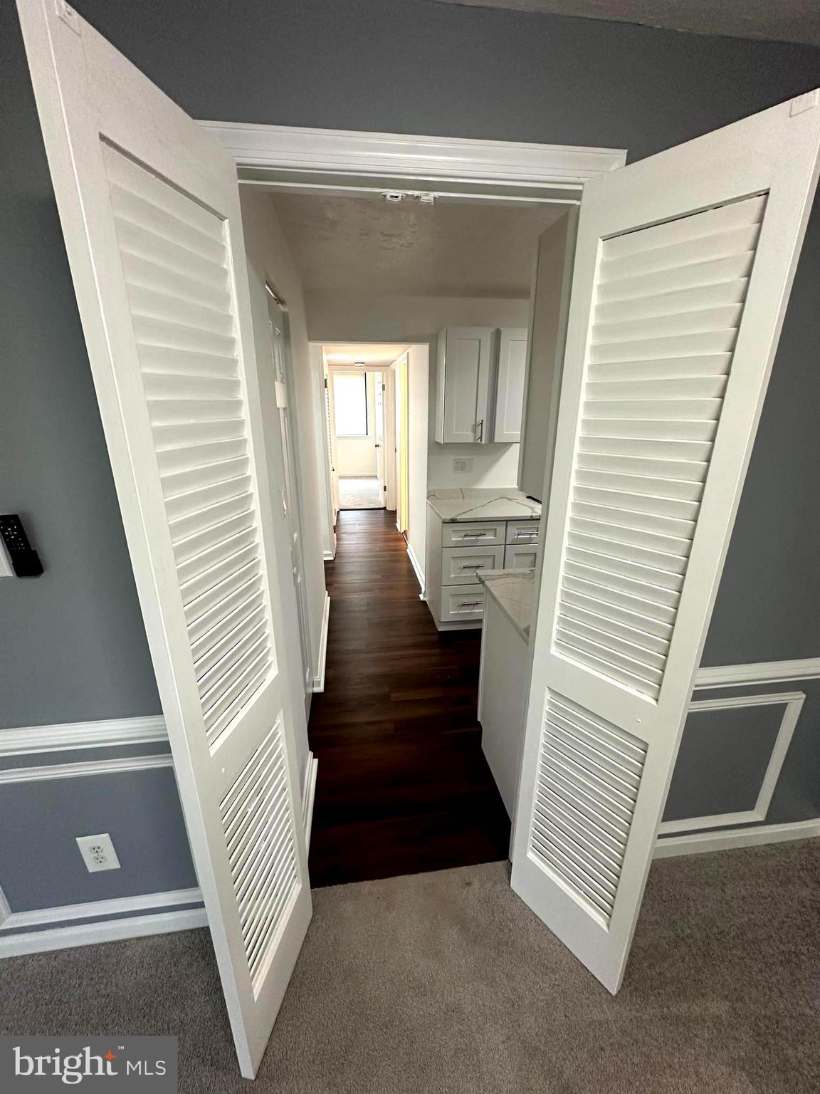 HUNTLEY SQUARE - Residential