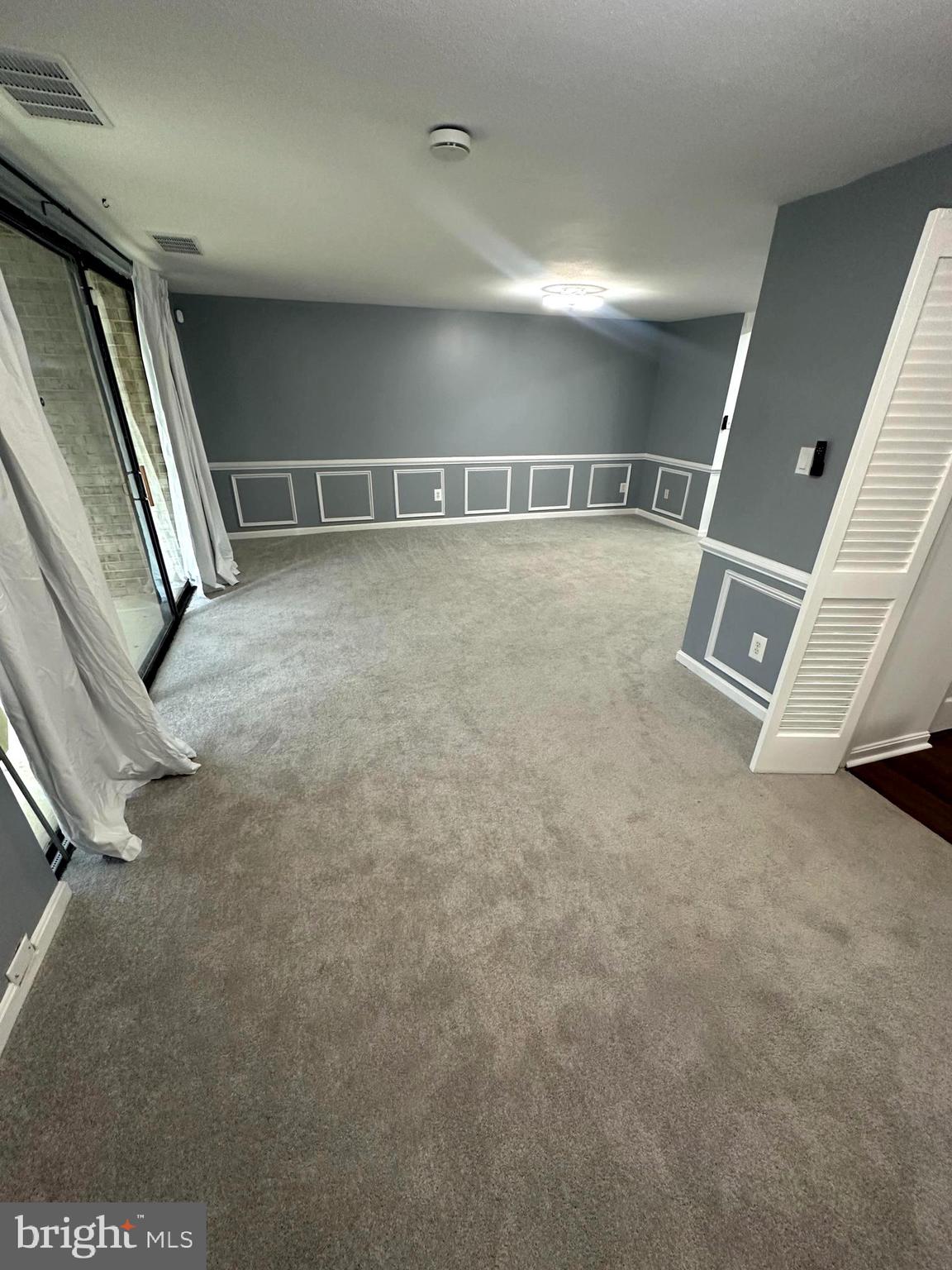 HUNTLEY SQUARE - Residential