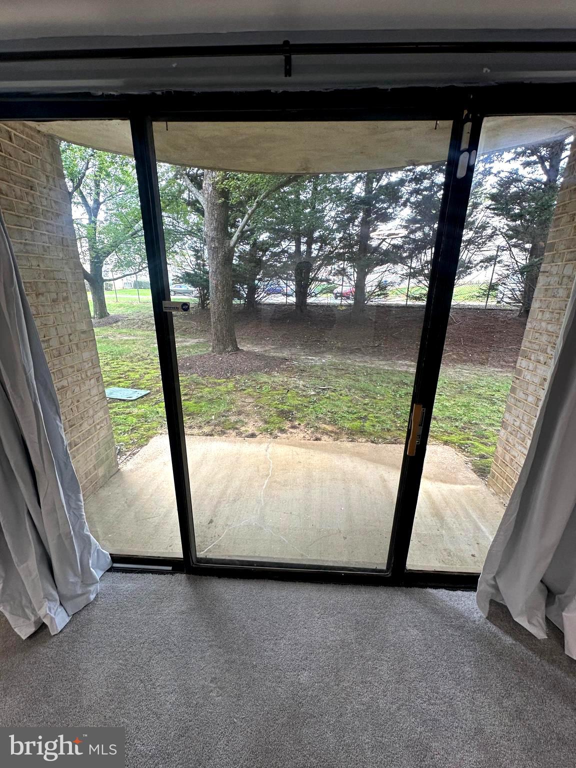 HUNTLEY SQUARE - Residential