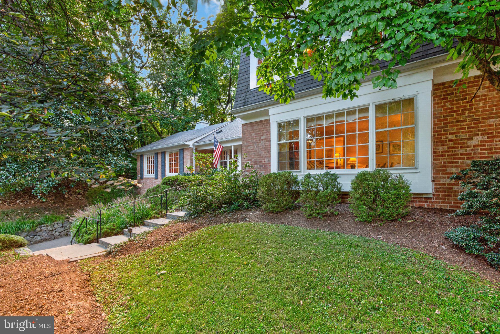 6409 FALLEN OAK COURT