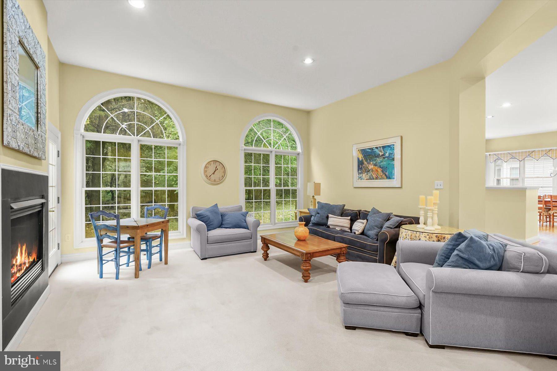 WILLOWS OF POTOMAC - Residential