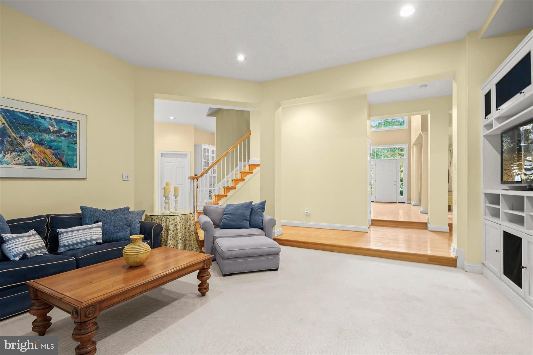 WILLOWS OF POTOMAC - Residential