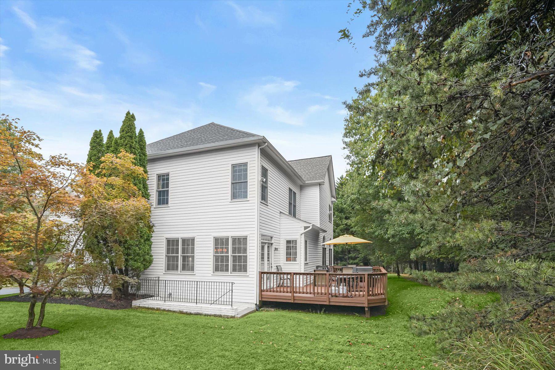 WILLOWS OF POTOMAC - Residential