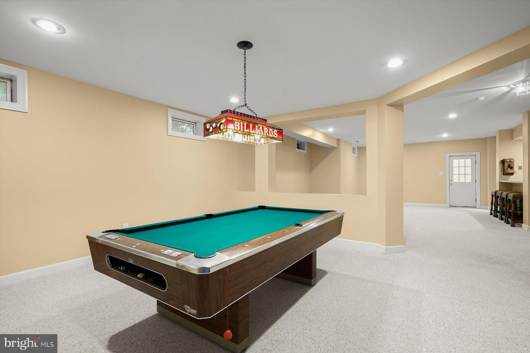 WILLOWS OF POTOMAC - Residential