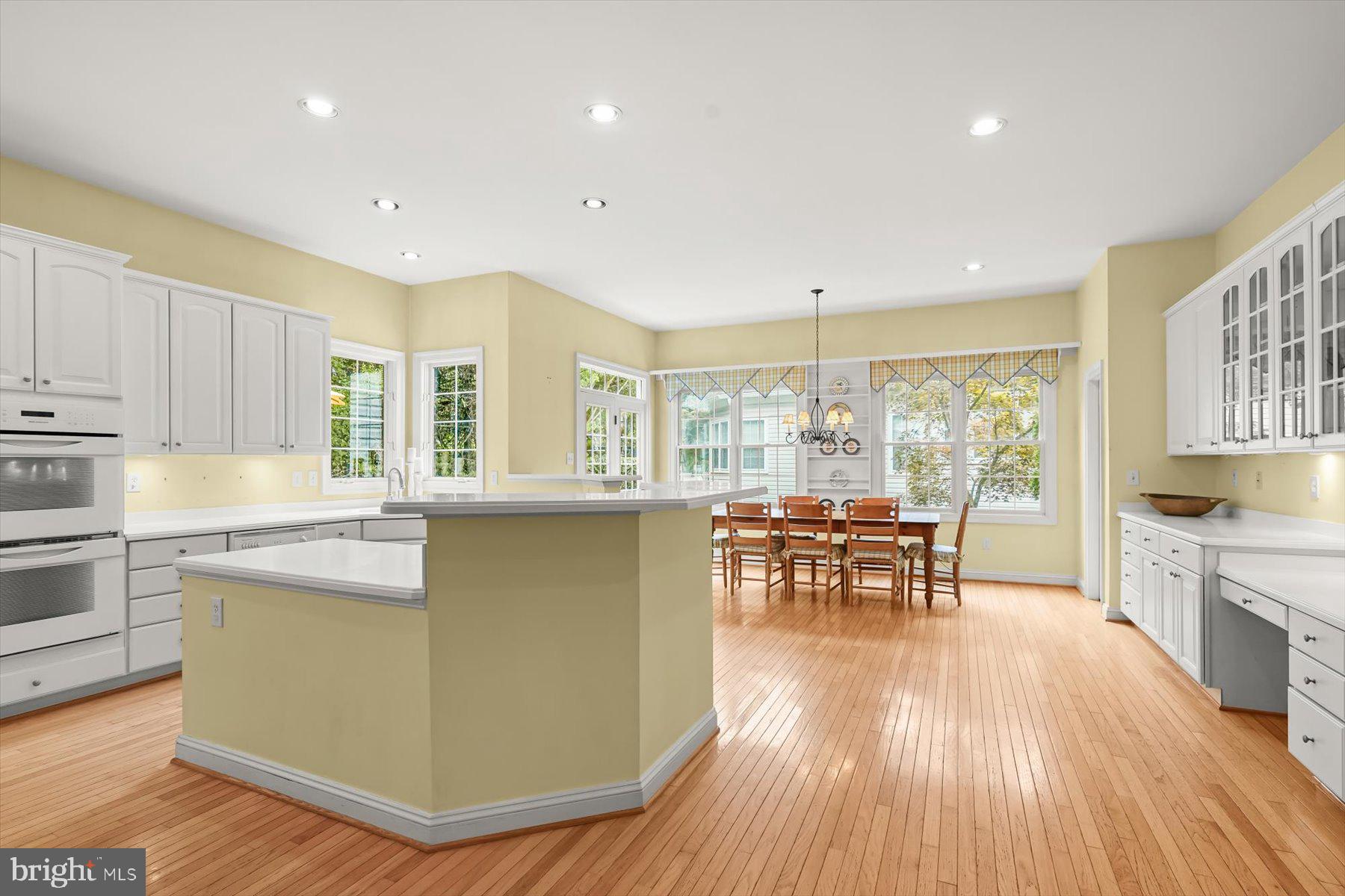 WILLOWS OF POTOMAC - Residential