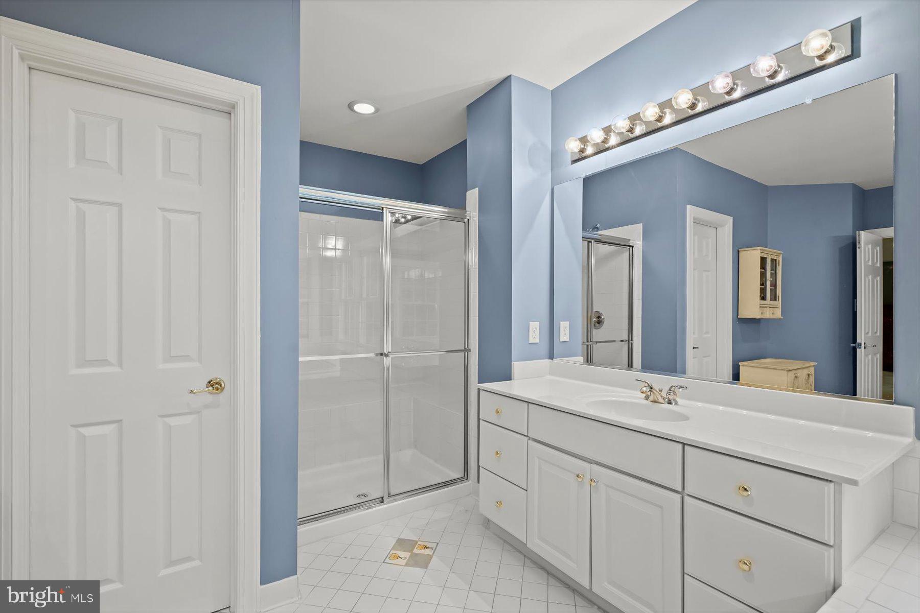 WILLOWS OF POTOMAC - Residential