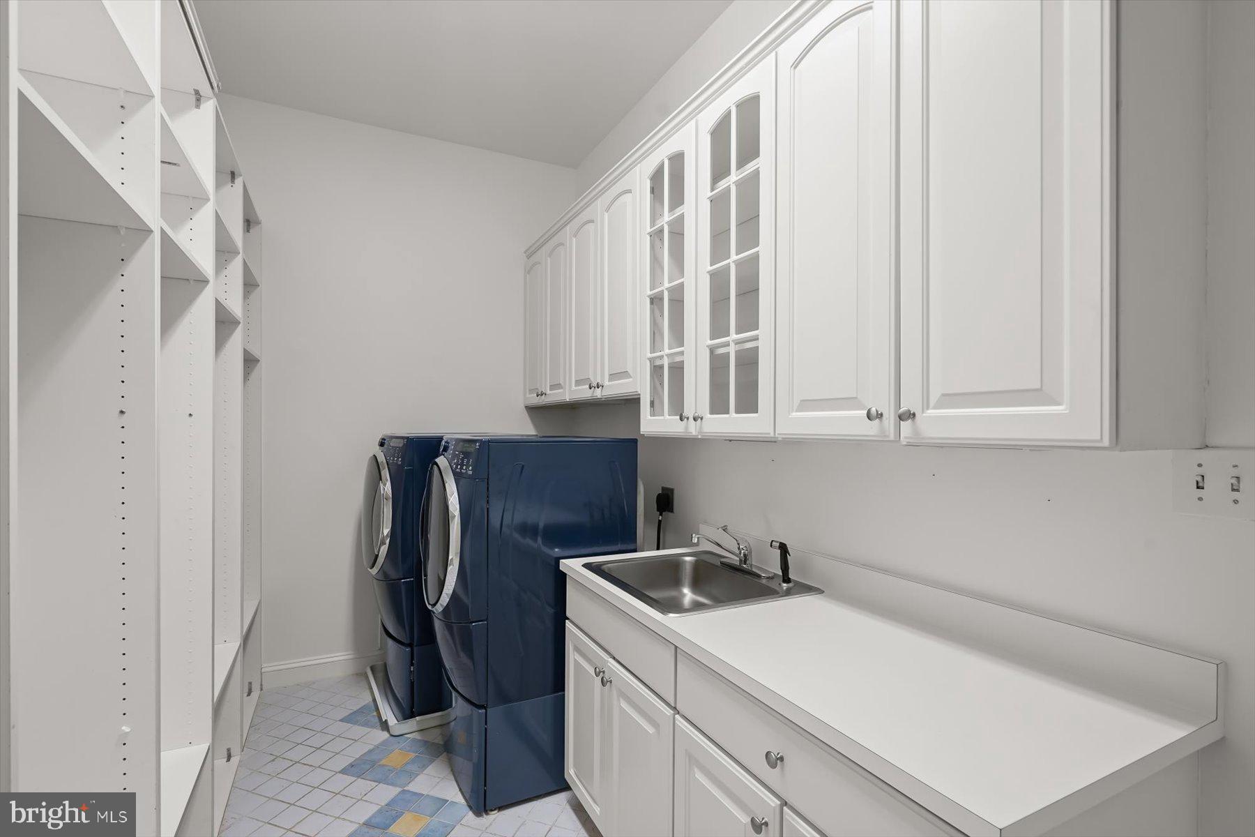 WILLOWS OF POTOMAC - Residential