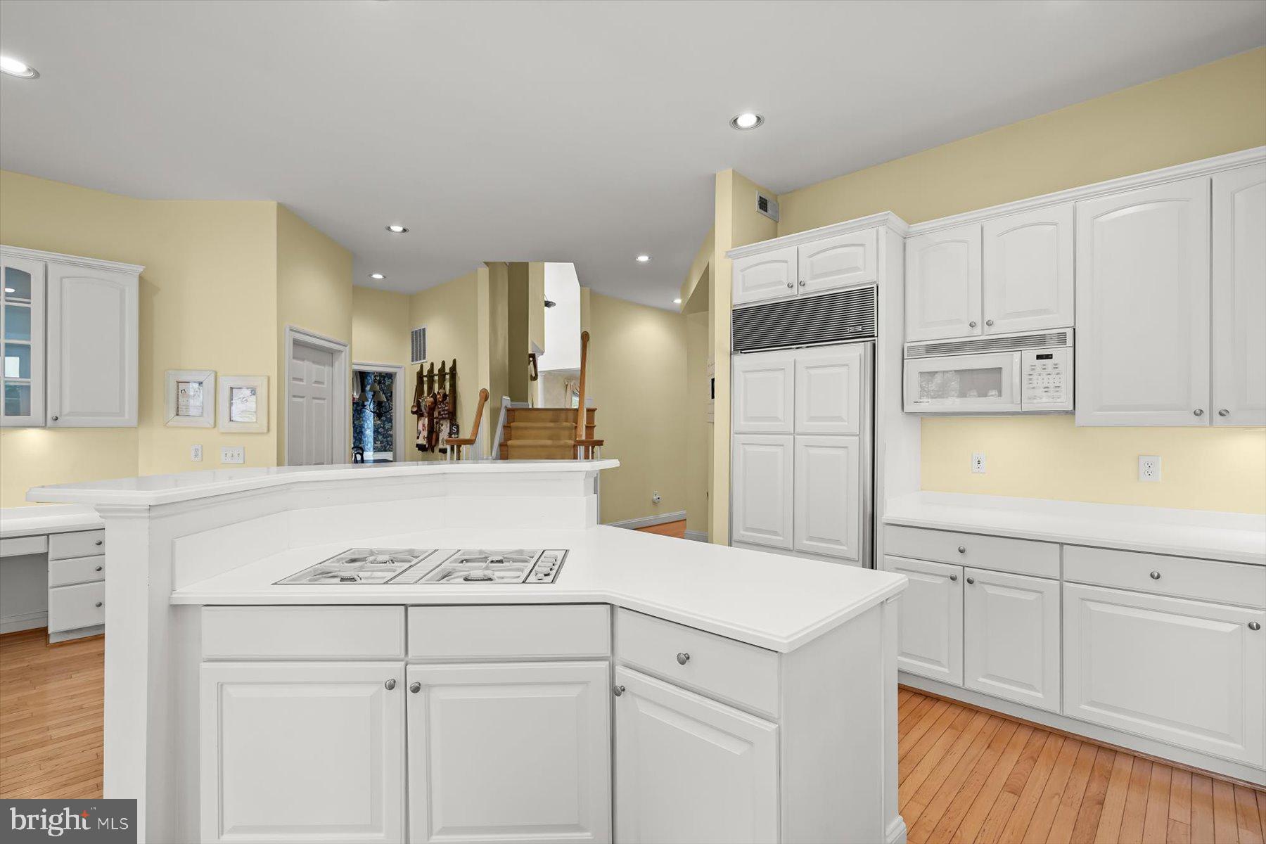 WILLOWS OF POTOMAC - Residential