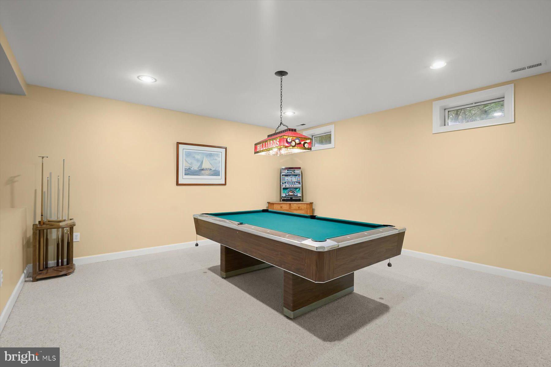 WILLOWS OF POTOMAC - Residential