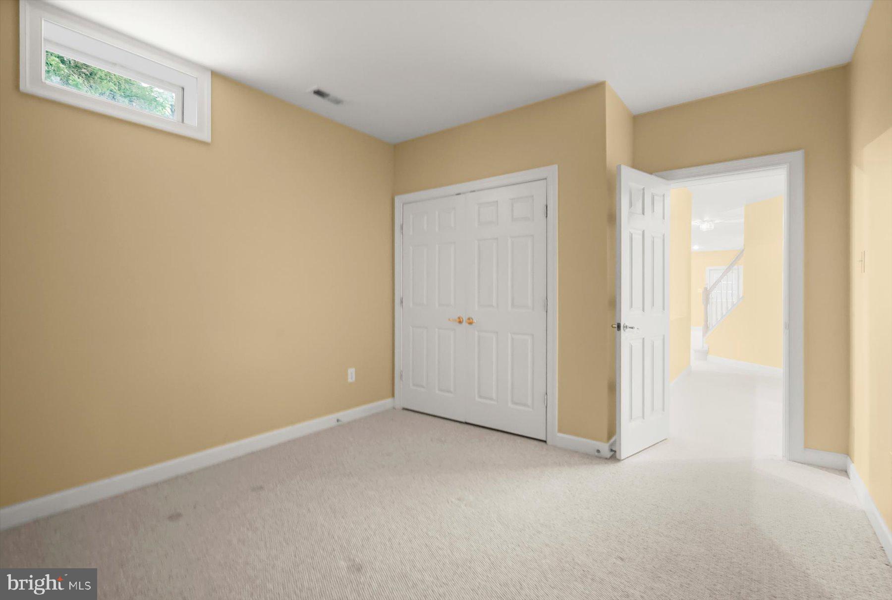 WILLOWS OF POTOMAC - Residential