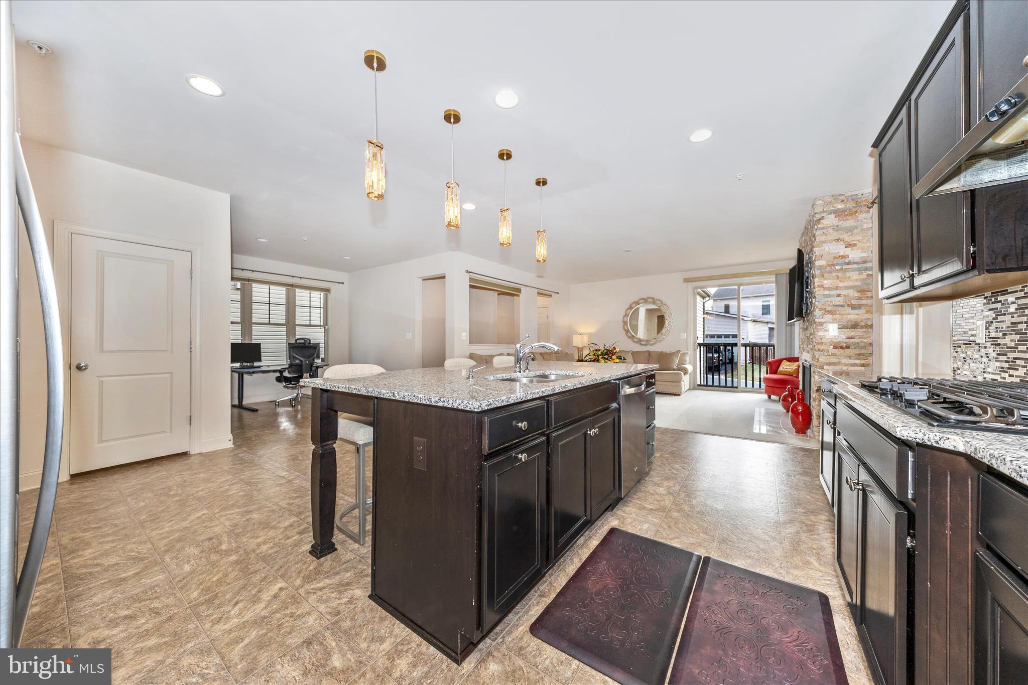 LANDSDALE - Residential