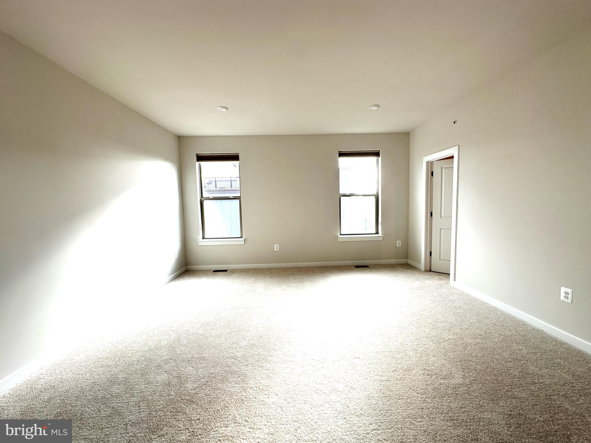 DULLES TECHNOLOGY - Residential Lease