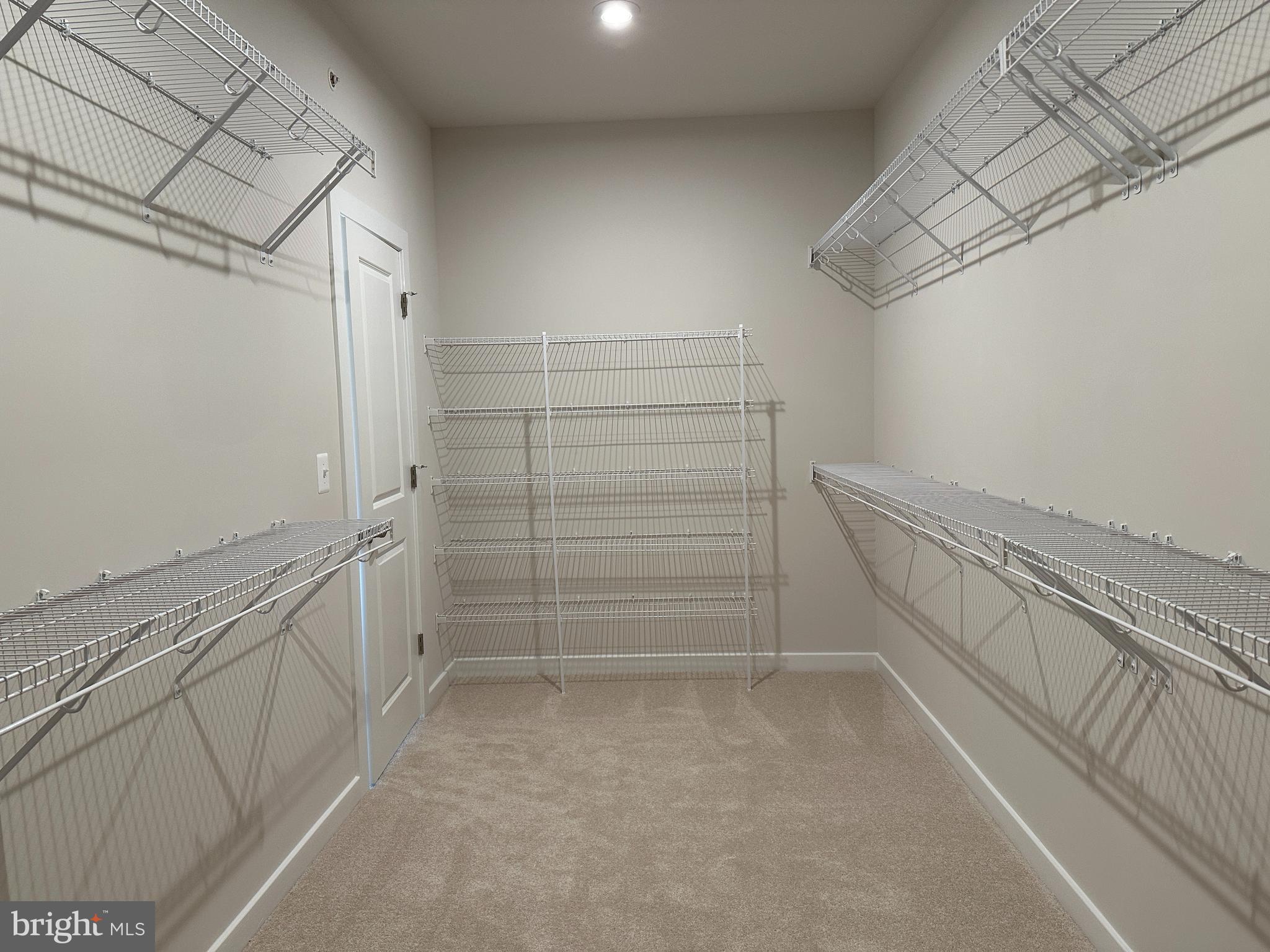 DULLES TECHNOLOGY - Residential Lease