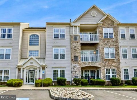 Condo For Sale - 200 Claret Court #204<br/> Bucks County, WARRINGTON, PA 18976