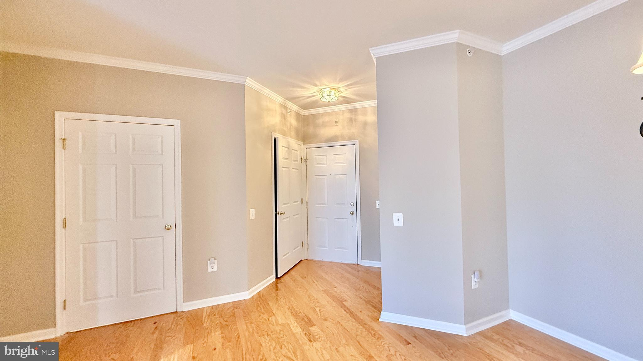 200 CLARET COURT 204