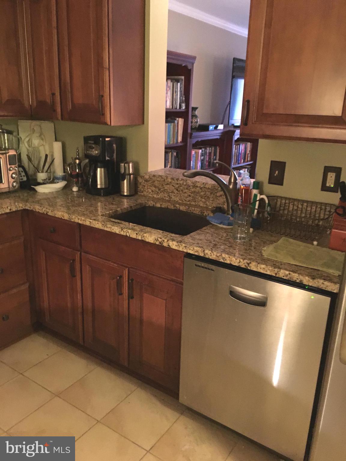 COLECROFT STATION CONDOMINIUM - Residential