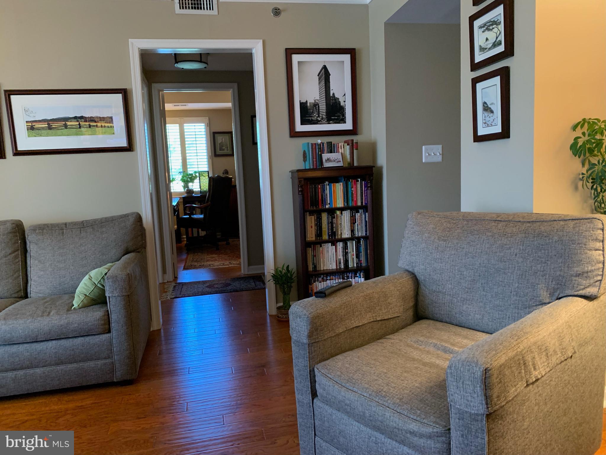 COLECROFT STATION CONDOMINIUM - Residential