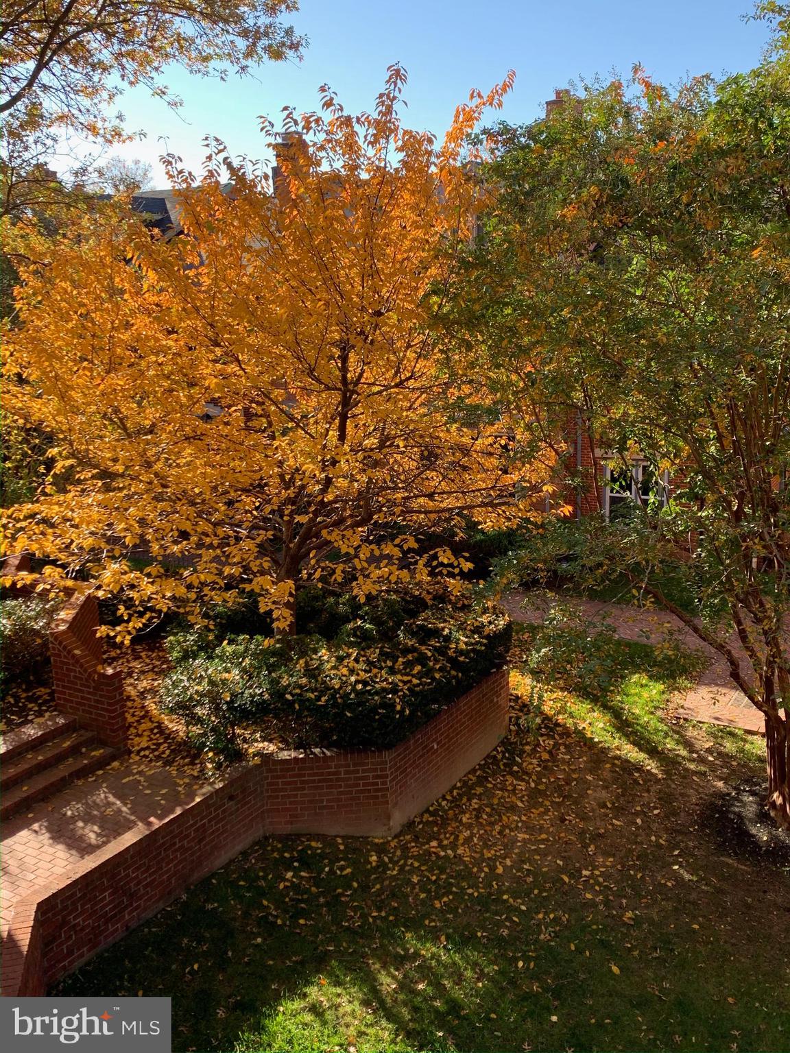 COLECROFT STATION CONDOMINIUM - Residential