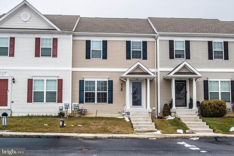 928 ALEXANDRIA WAY SMYRNA DE 19977