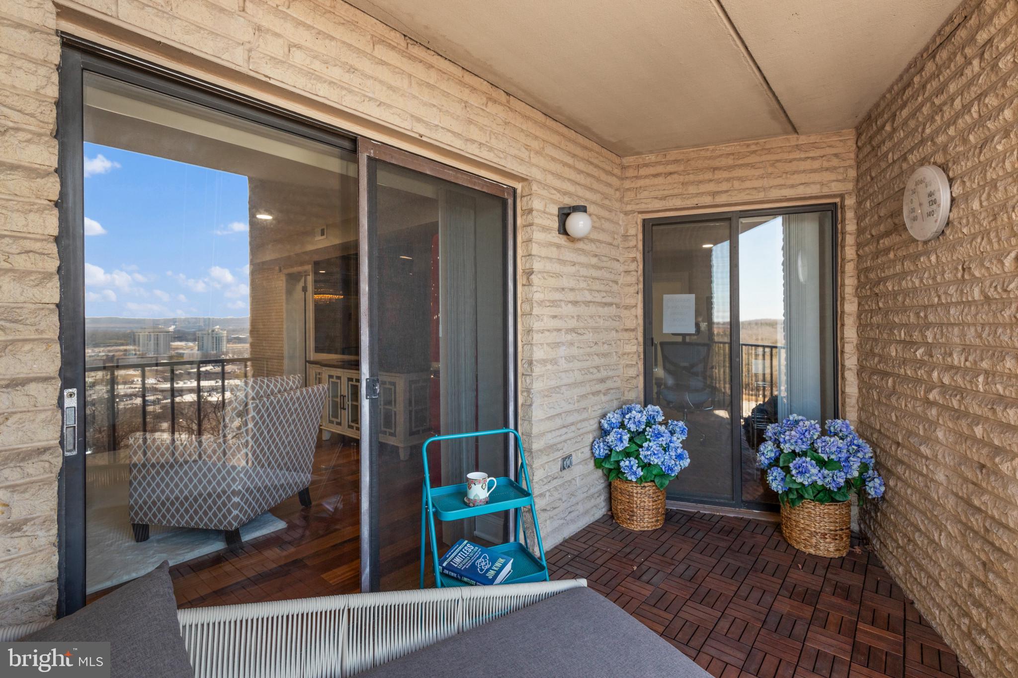 VALLEY FORGE TOWER - Residential