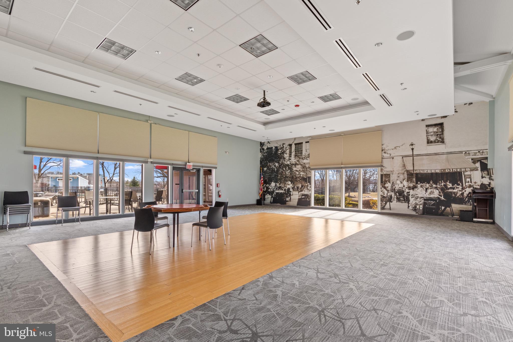 VALLEY FORGE TOWER - Residential