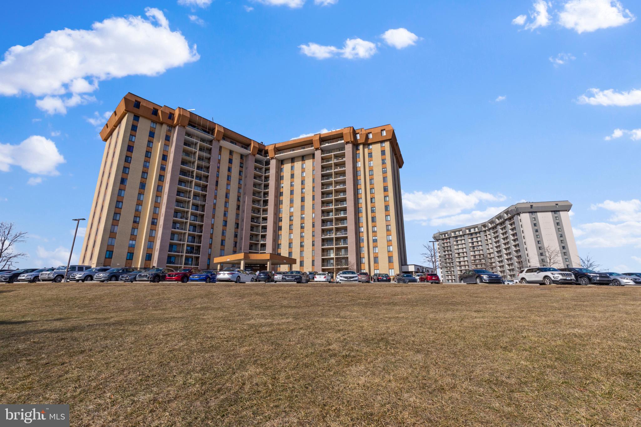 VALLEY FORGE TOWER - Residential