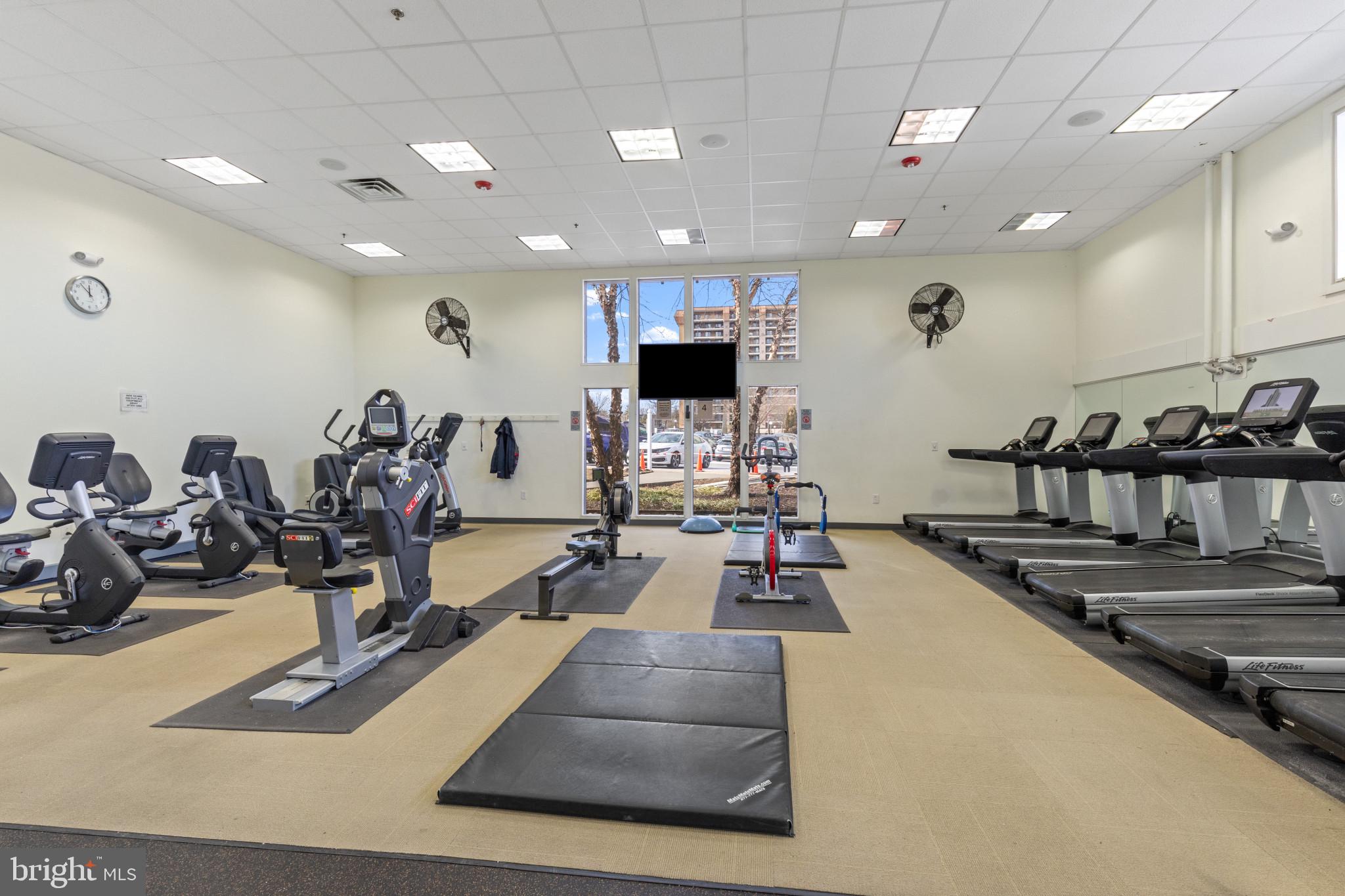 VALLEY FORGE TOWER - Residential