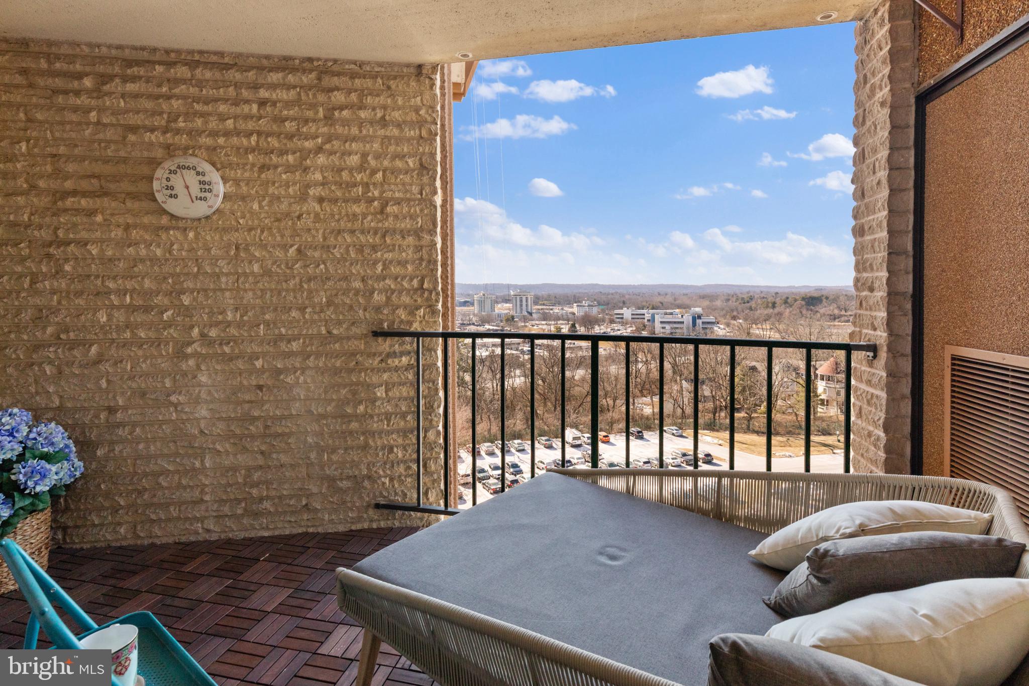 VALLEY FORGE TOWER - Residential