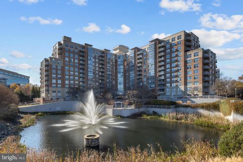 Photo of 11800 Sunset Hills Road #314, RESTON, VA 20190 (MLS # VAFX2308090)