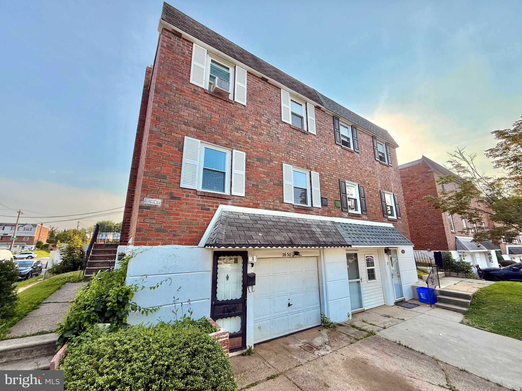 Welcome to 2630 Taunton Street — a spacious and beautifully updated 4-bedroom, 2.5-bath CORNER twin located in the desirable Holme Circle neighborhood. This well-maintained home features over 1,670 square feet of living space, a built-in garage, central air, and hardwood floors throughout. The main level includes a large living room with recessed lighting, an eat-in kitchen with 18" tile flooring, and a convenient powder room.
Upstairs, you'll find four generously sized bedrooms and two completely renovated full bathrooms with stylish finishes. Enjoy the benefits of a partially finished walkout basement, ideal for extra storage, a playroom, or home office space. Outside, the property shines with a front yard, fenced rear yard, and off-street parking via the driveway and garage.
Additional highlights include new windows and exterior doors, a newer roof, ceiling fans, and included appliances (washer, dryer, refrigerator). All this just minutes from Pennypack Park, major highways like I-95, and a wide variety of shops, schools, and restaurants.
Don’t miss your chance to own this turn-key home in one of Northeast Philly’s most convenient locations — schedule your private showing today!