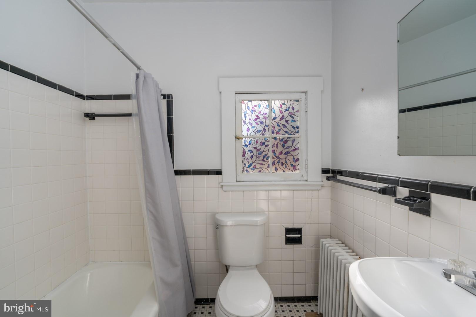 OAKENSHAWE HISTORIC DISTRICT - Residential Lease