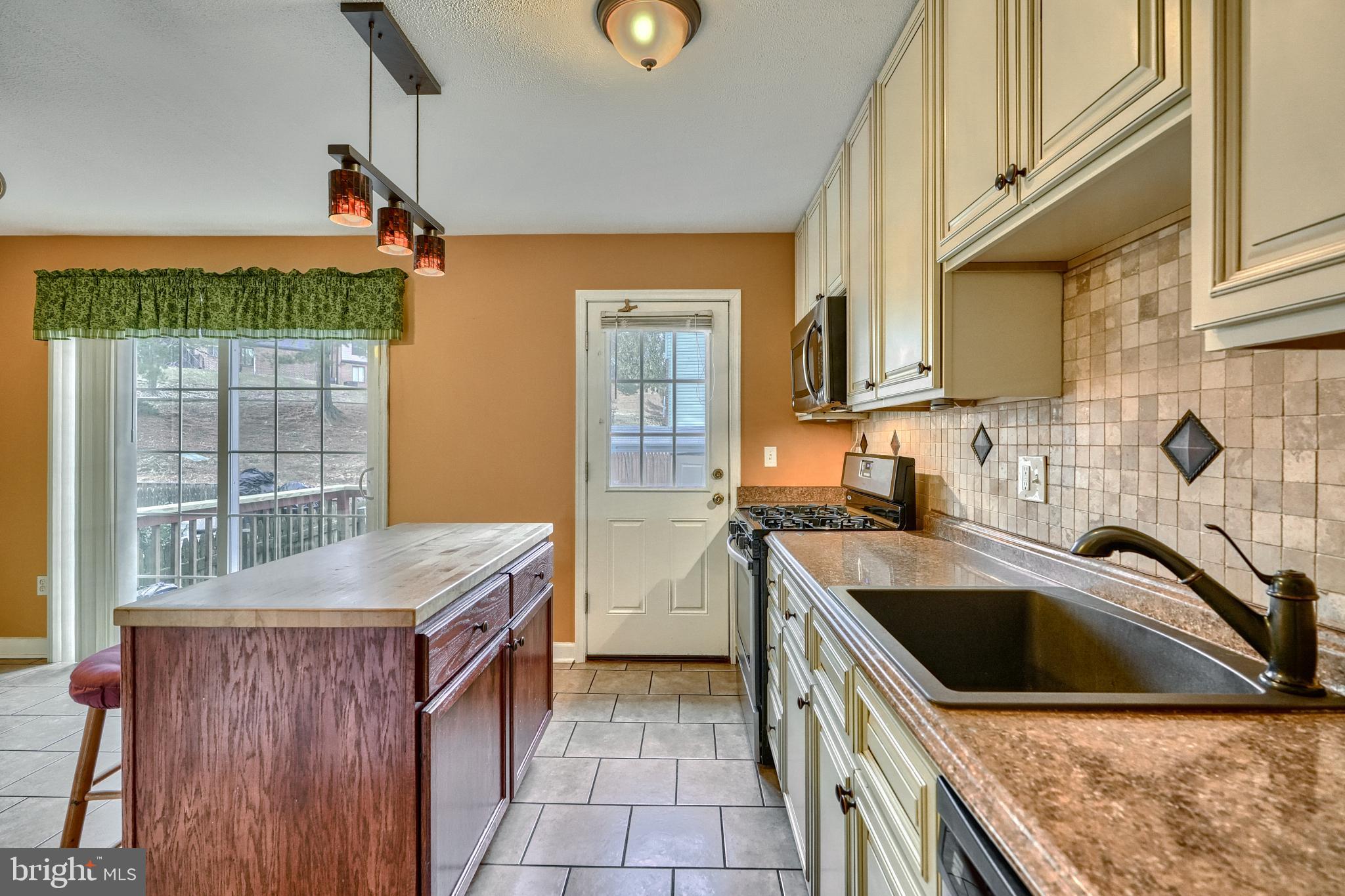 BELMONT - Residential