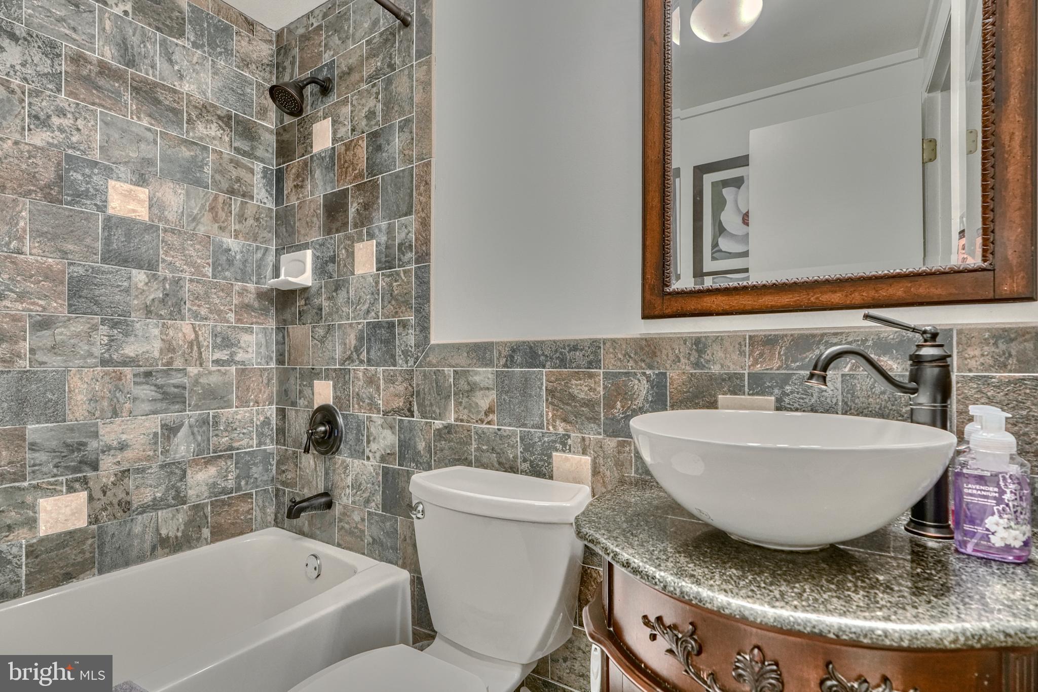 BELMONT - Residential