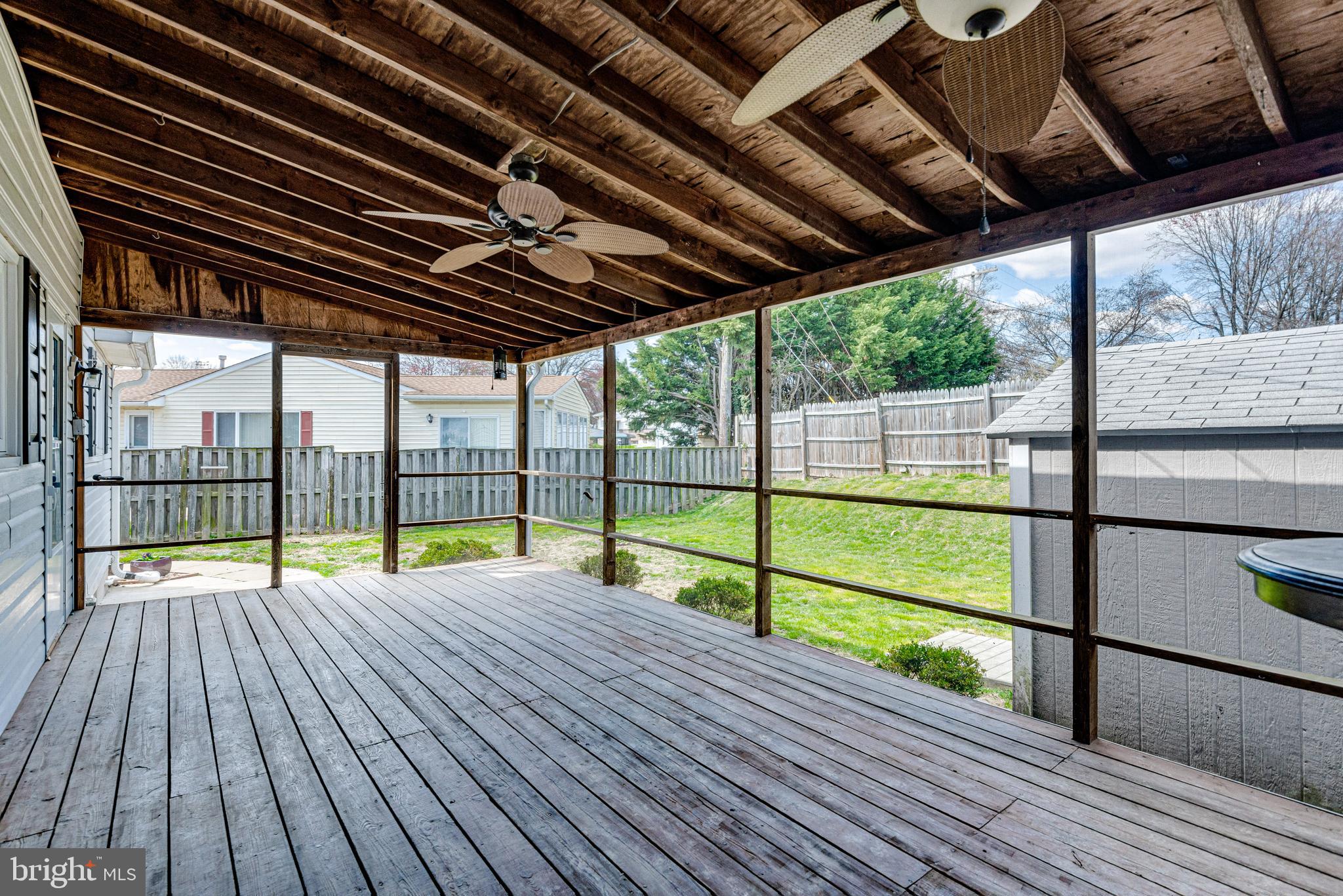 HALLMARK MANOR - Residential