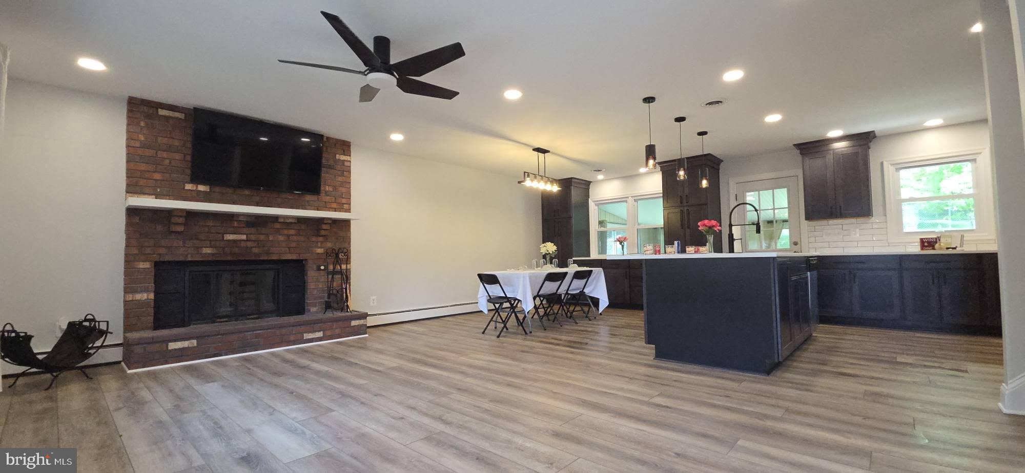 VILLAGE CARRS MILL - Residential