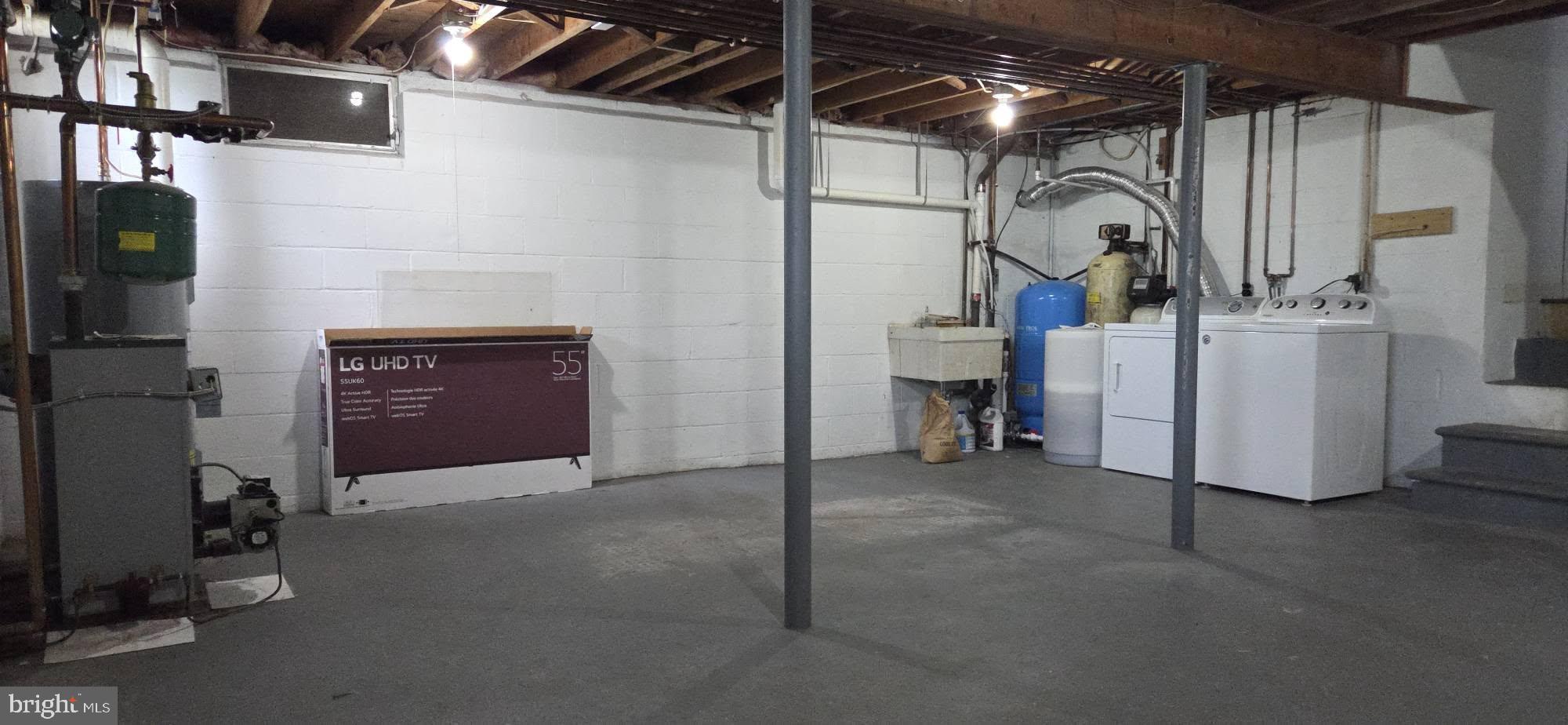 VILLAGE CARRS MILL - Residential