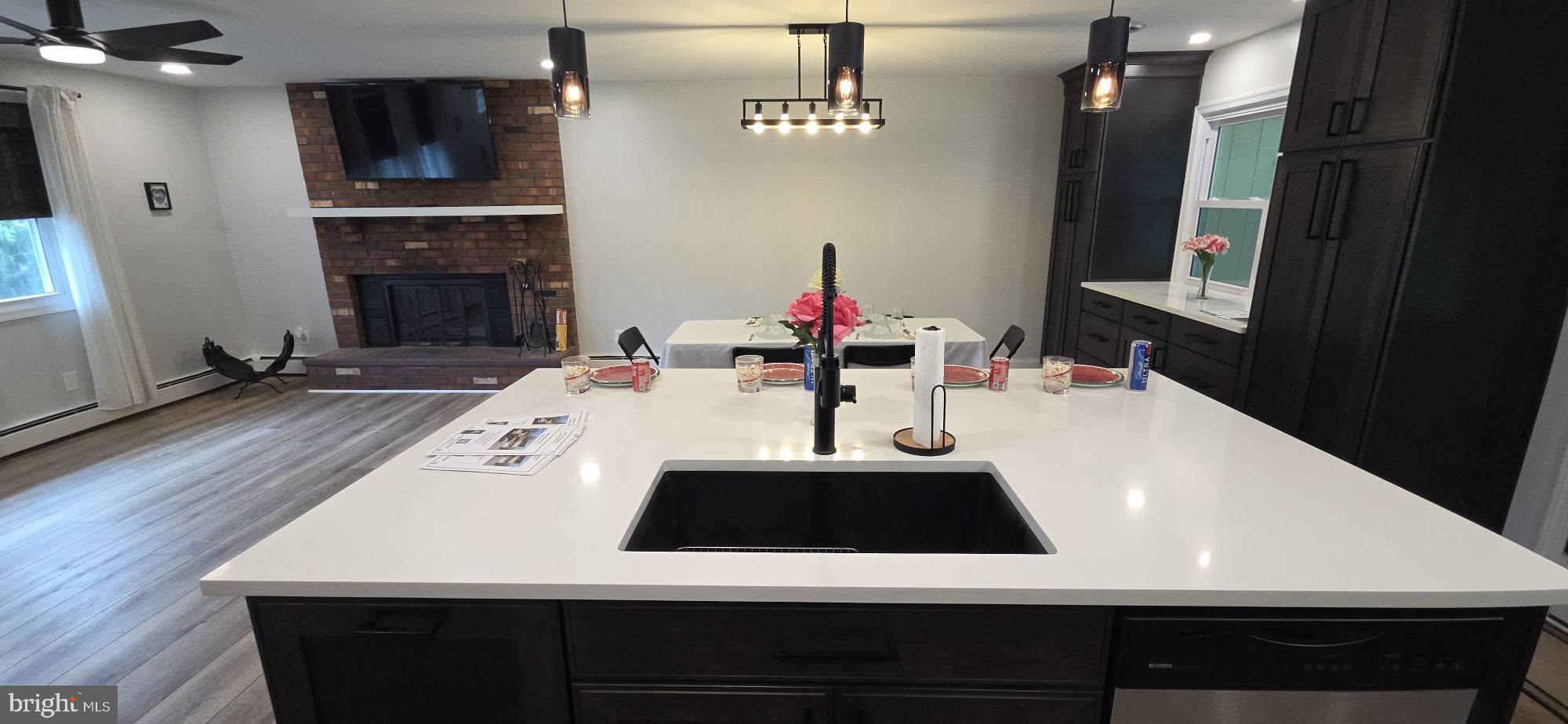 VILLAGE CARRS MILL - Residential