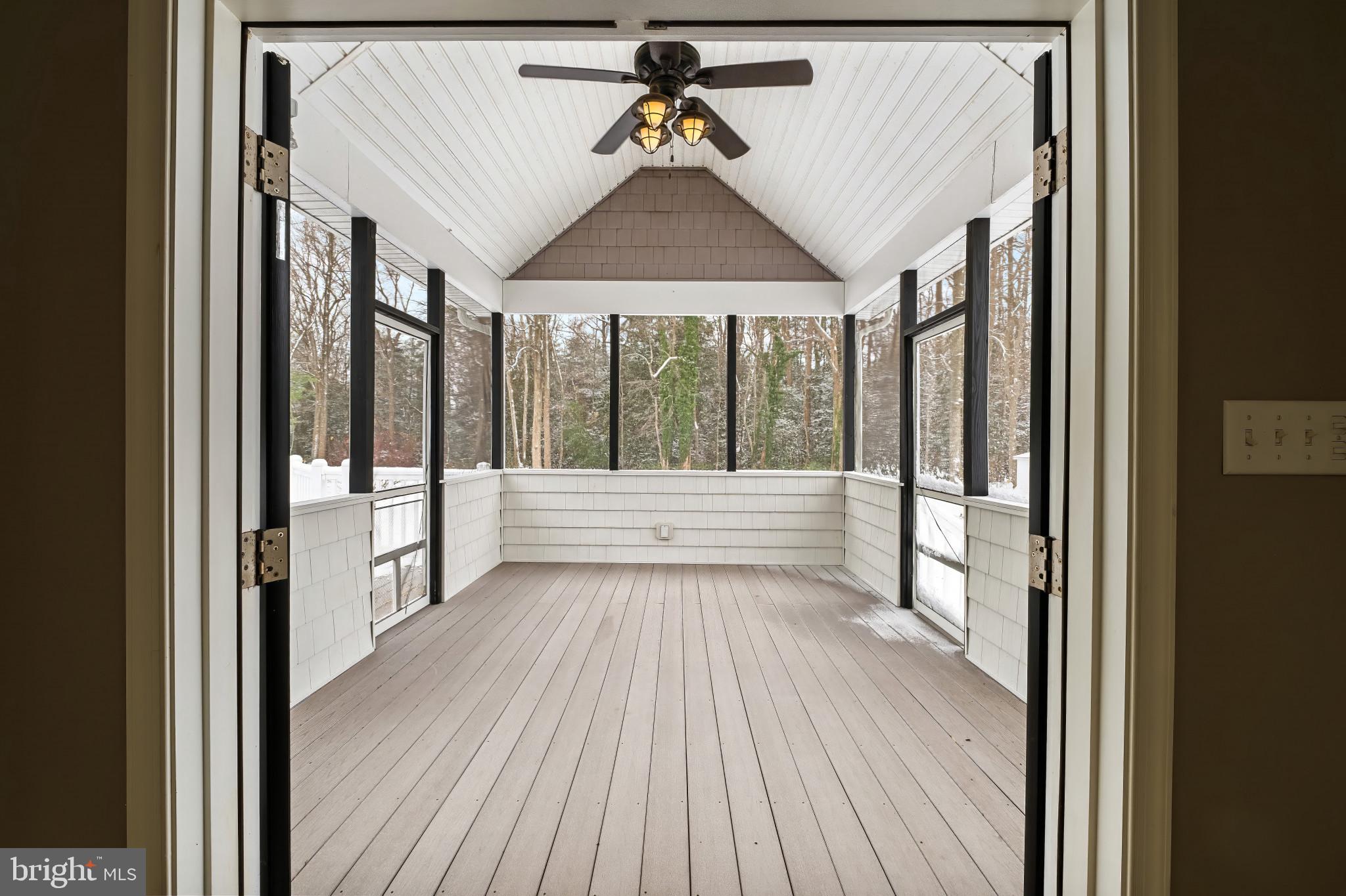 CRESTFIELD - Residential