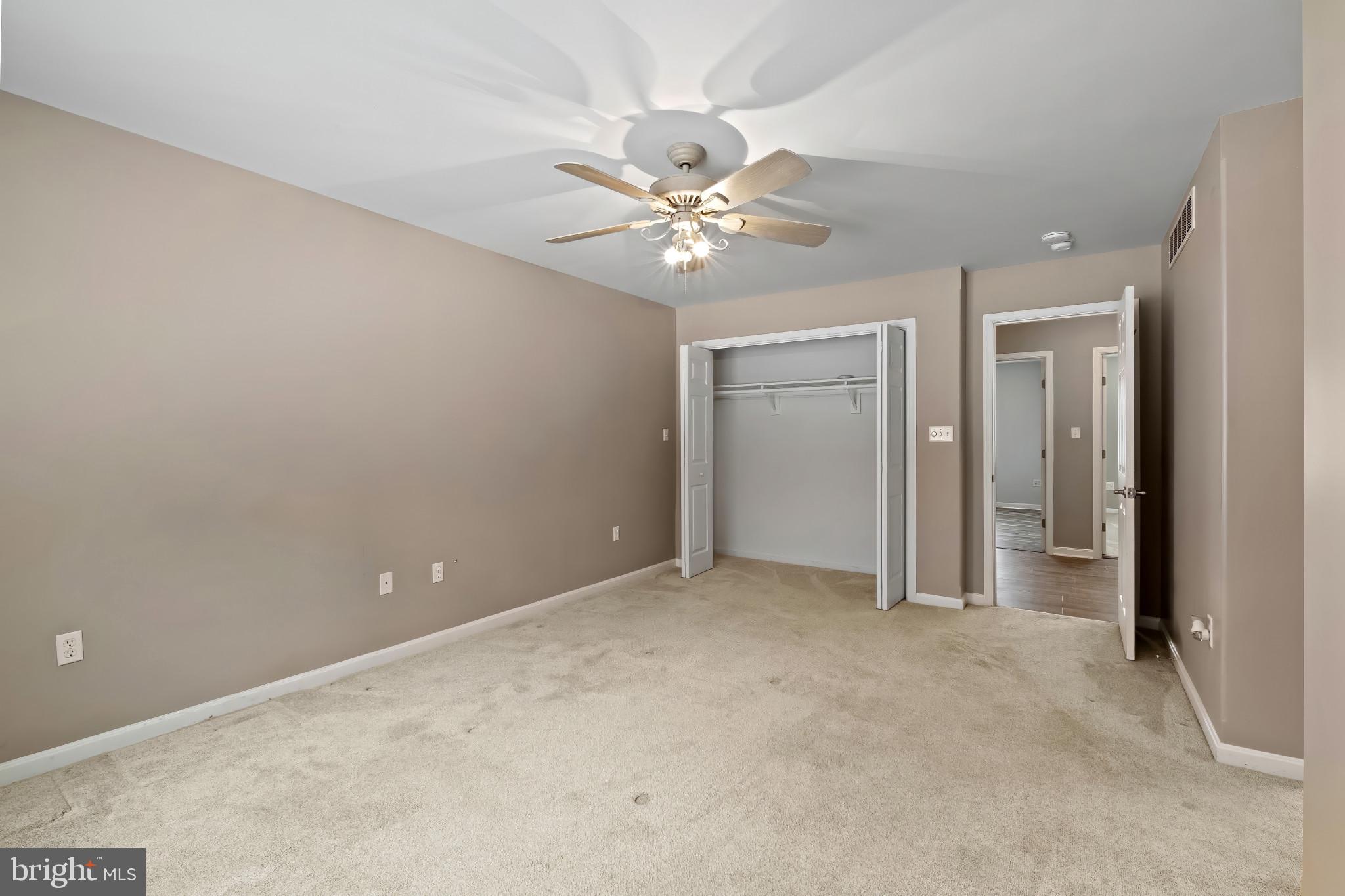 CRESTFIELD - Residential