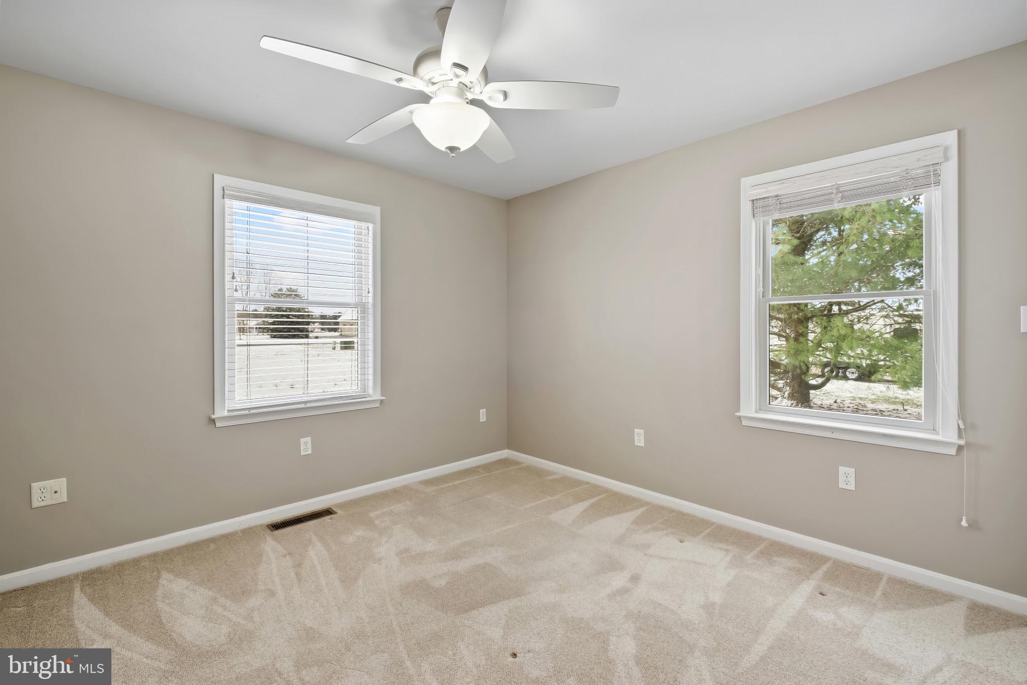 CRESTFIELD - Residential