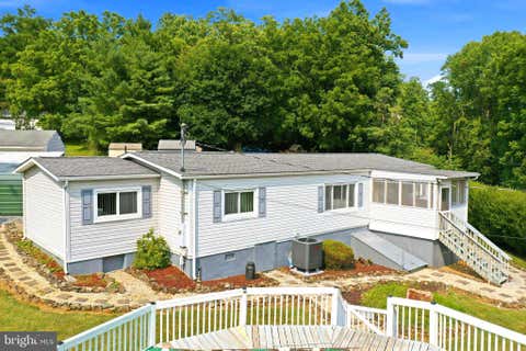 Homes For Sale - 1233 Summit Point Drive<br/> Warren County, FRONT ROYAL, VA 22630