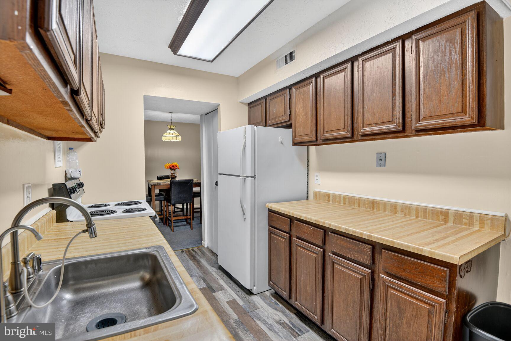 GREENBRIAR CONDO PHASE III - Residential